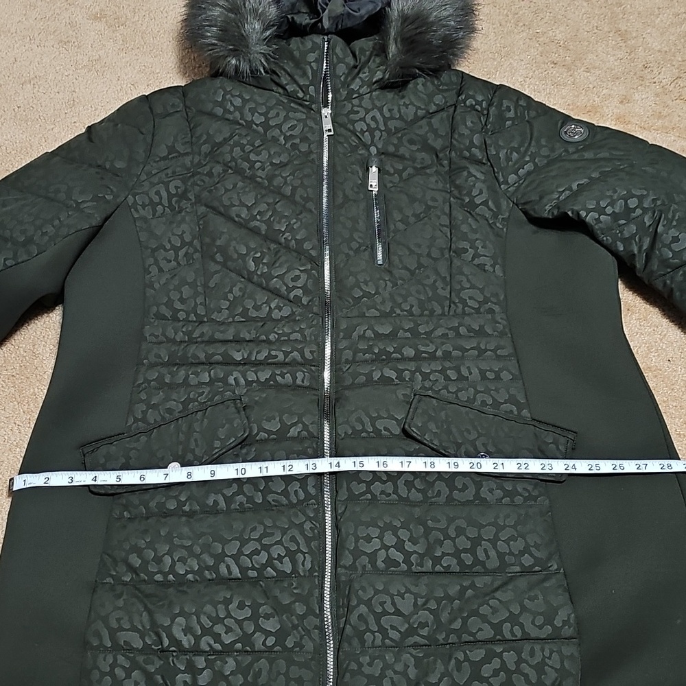 Michael Kors Olive Puffer Jacket with Faux Fur Trim - Picture 9 of 9